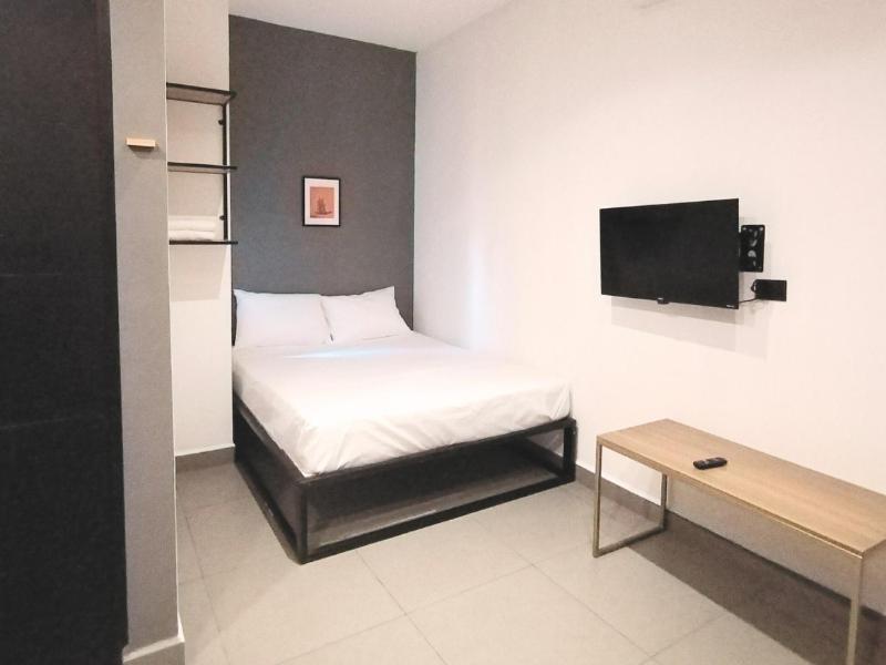 Adhoc Mro Hotel cápsula